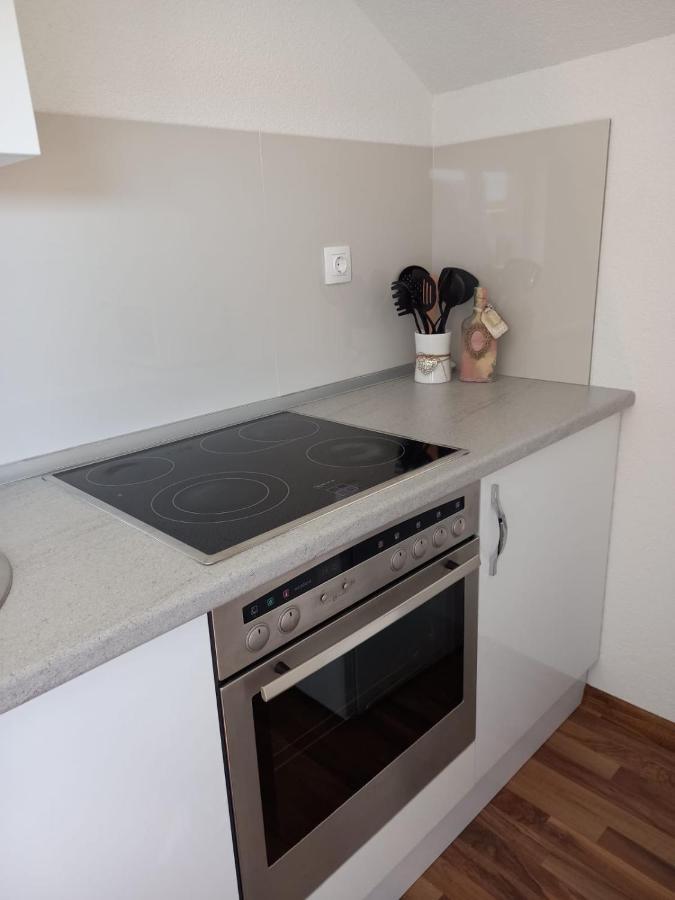 Apartmani Kaic Ливно Екстериор снимка