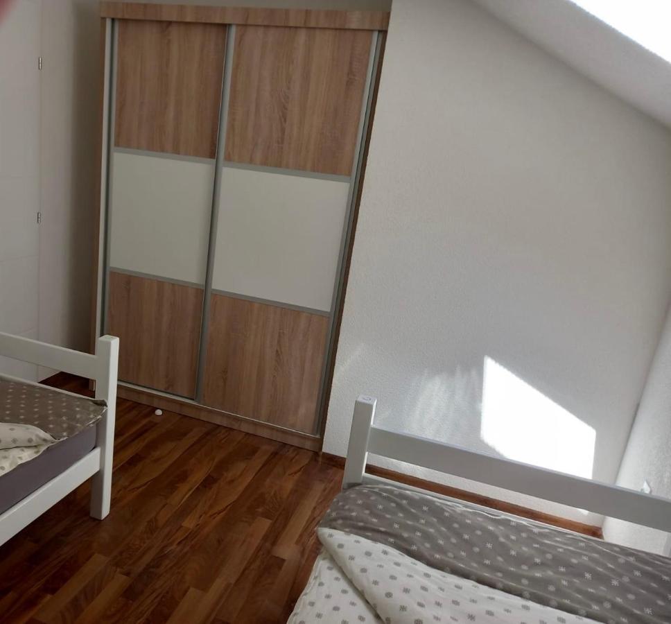 Apartmani Kaic Ливно Екстериор снимка